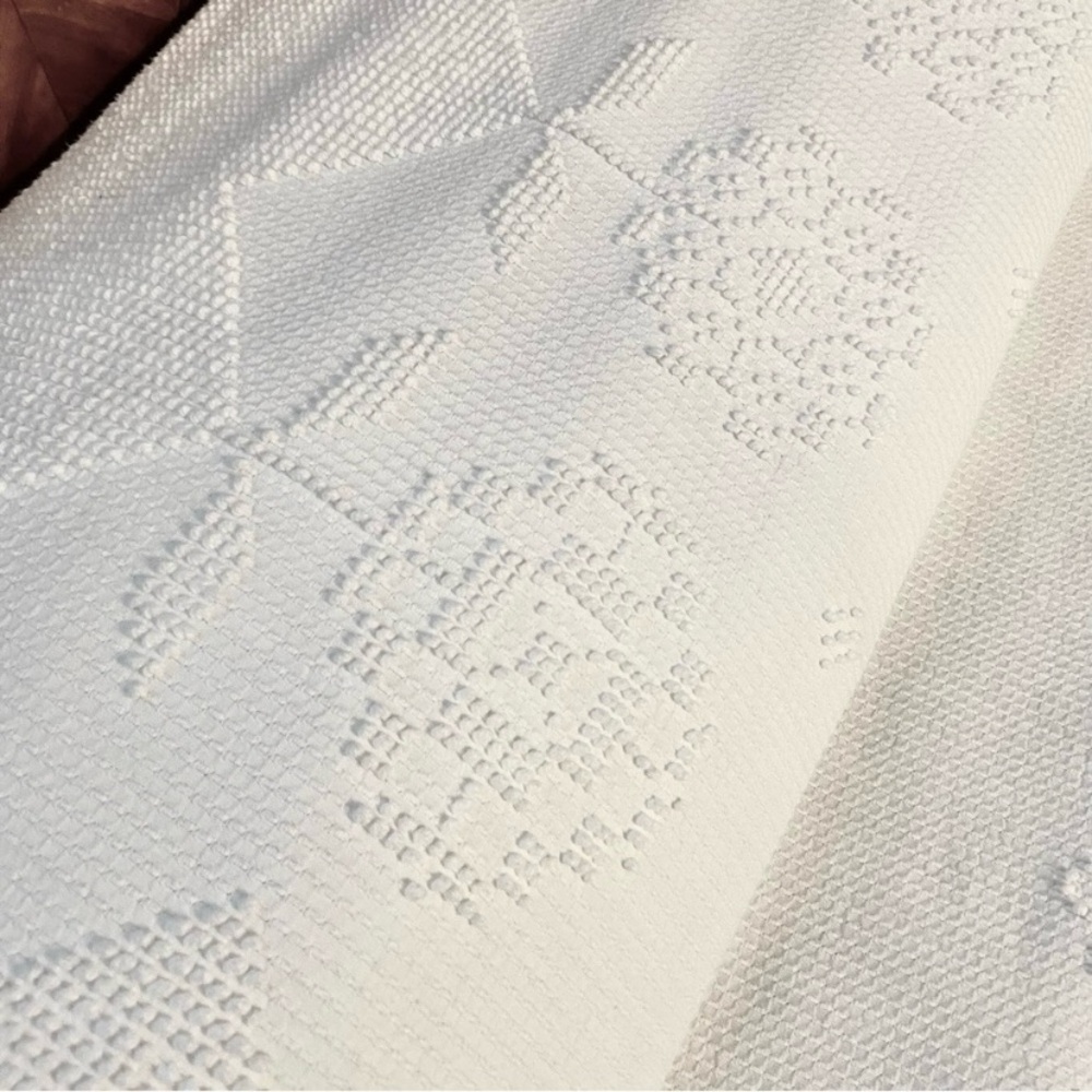Vintage Bates Chenille Blanket White Twin Bedding - Picture 8 of 13